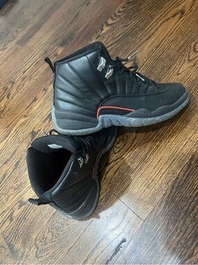 Nike Black High-Top Athletic Sneakers with Red Trim